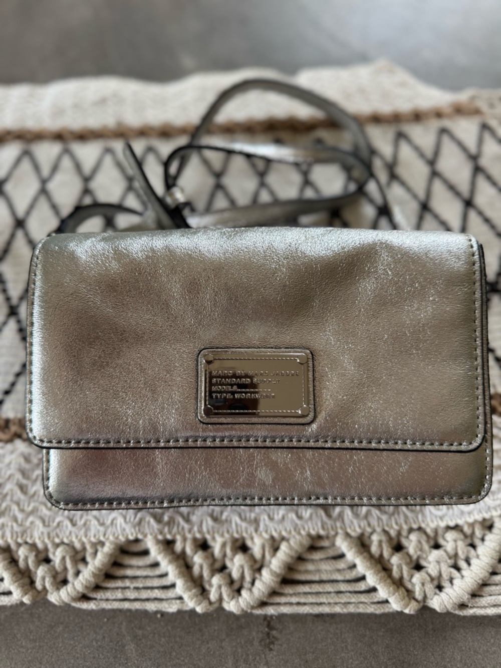 Marc by Marc Jacobs Metallic Silver Crossbody Wallet Bag